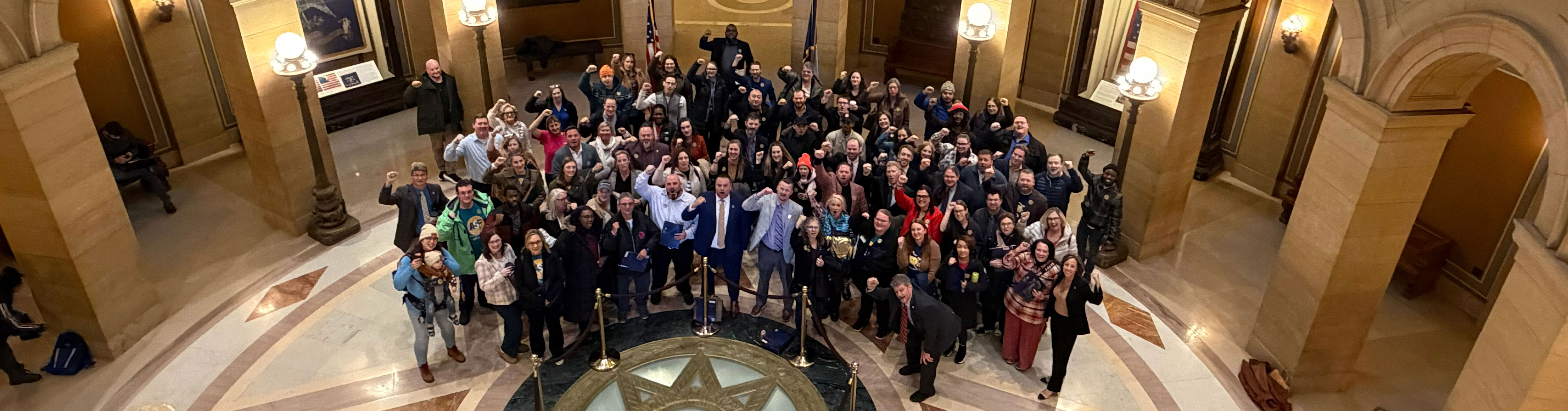 Capitol rotunda with a group for teamsters local 320 members